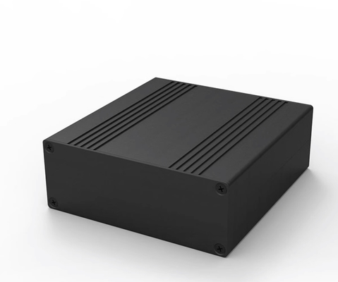 106 * 40 * 110mm برش سیاه آلومینیوم Heatsink کیس برای عرض100mm PCB پروژه جعبه